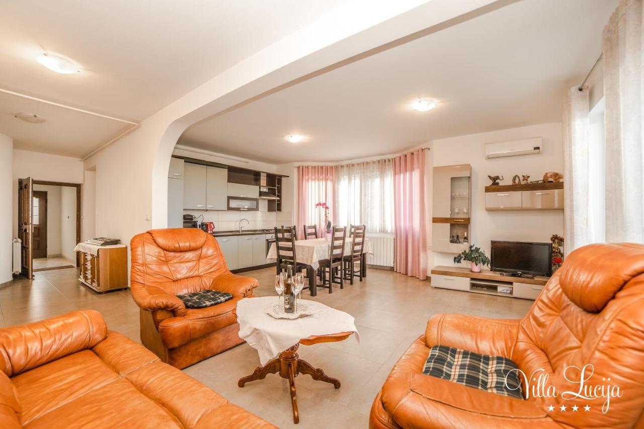 Lucija Apartment